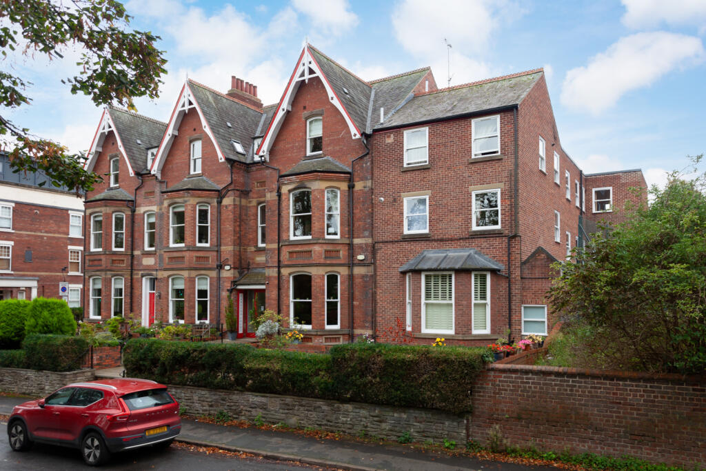 2 bedroom apartment for sale in Scarcroft Road, York, North Yorkshire, YO24