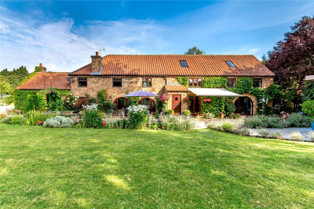 5 bedroom detached house for sale in Main Street, Askham Richard, York