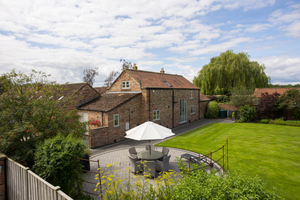4 bedroom detached house for sale in Low Crankley, Easingwold, York, YO61