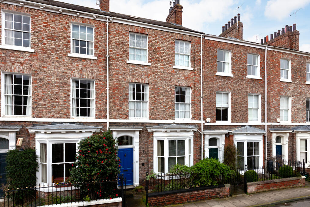 4 bedroom terraced house for sale in East Mount Road, York, North Yorkshire, YO24