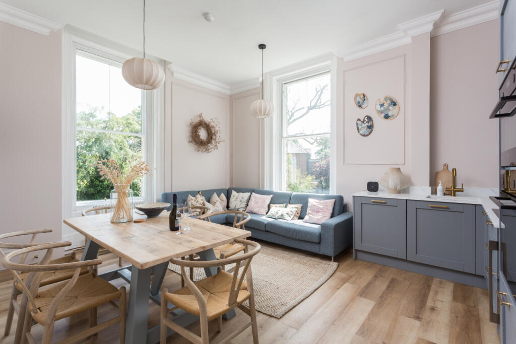 3 bedroom apartment for sale in Holgate Road, York, North Yorkshire, YO24