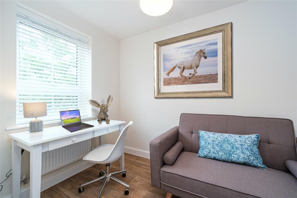 Additional property image - Aston Grange, Banbury Road, Upper Lighthorne, Warwickshire, CV35