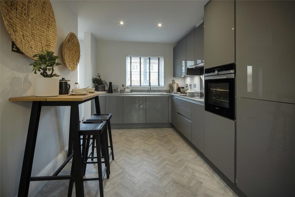 Additional property image - Arden Park, Redditch, Worcestershire, B98