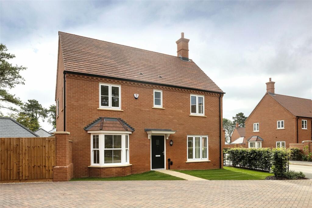 4 bedroom detached house for sale in Houghton Grange, Houghton, St Ives