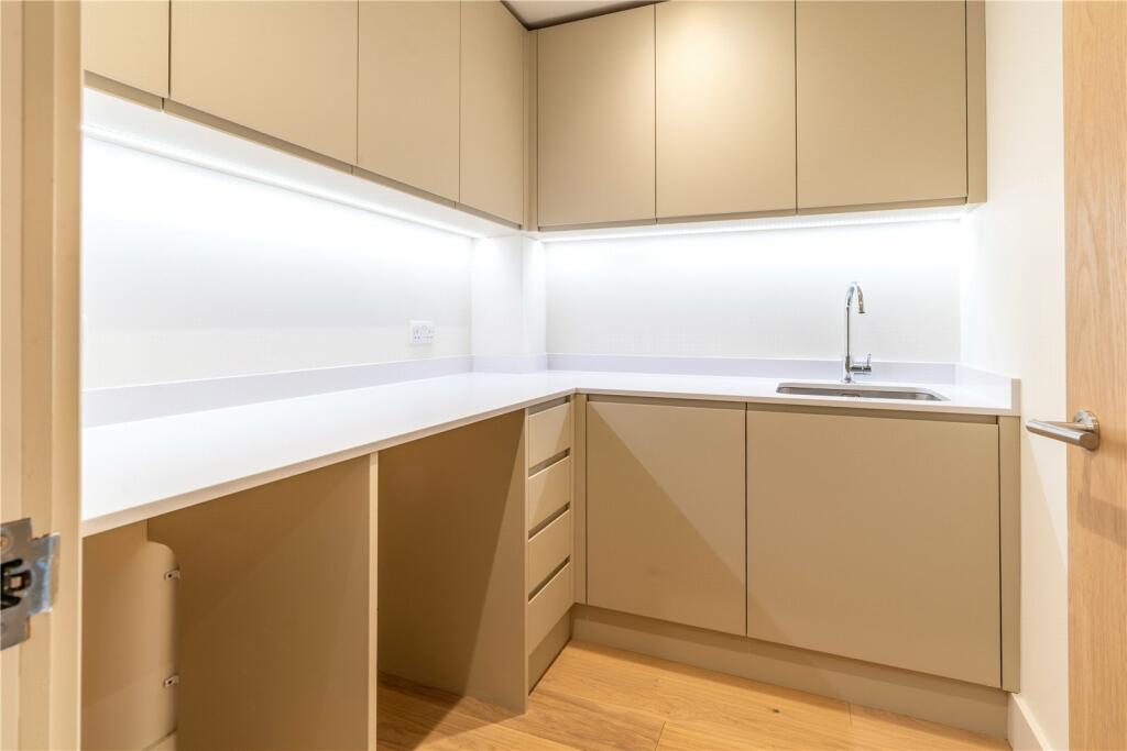 Additional property image - 62 Trumpington Road, Trumpington Road, Cambridge, Cambridgeshire, CB2