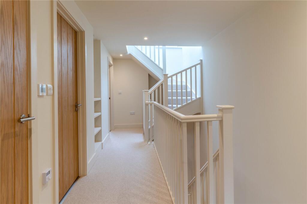 Additional property image - 62 Trumpington Road, Trumpington Road, Cambridge, Cambridgeshire, CB2