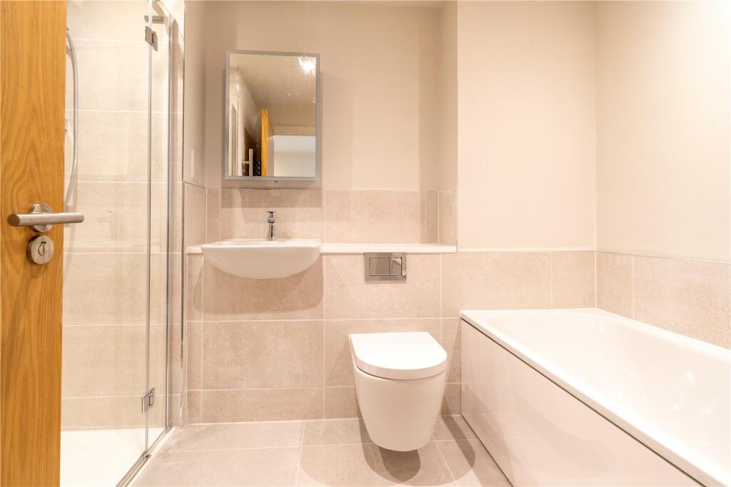 Additional property image - 62 Trumpington Road, Trumpington Road, Cambridge, Cambridgeshire, CB2