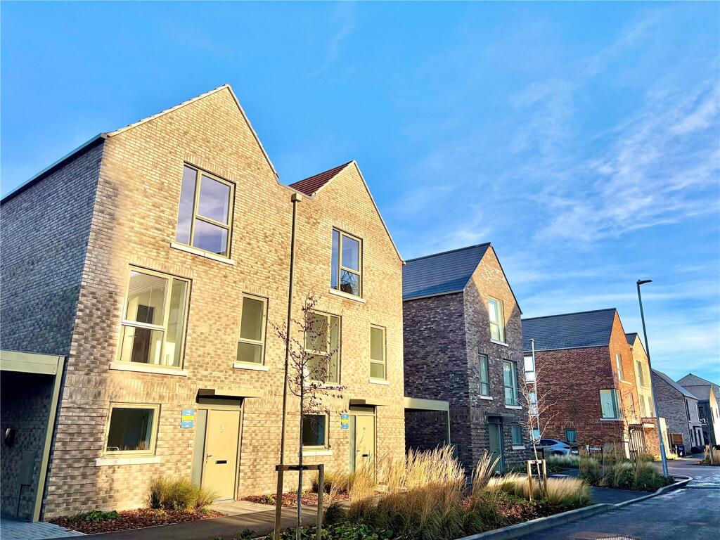 Main image of property: Marleigh, Newmarket Road, Cambridge, CB5