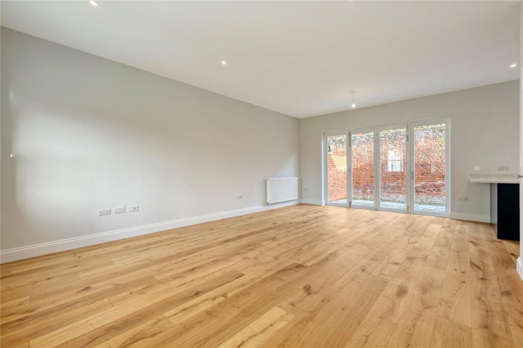 Additional property image - Brizes Park, Ongar Road, Kelvedon Hatch, Brentwood, CM15
