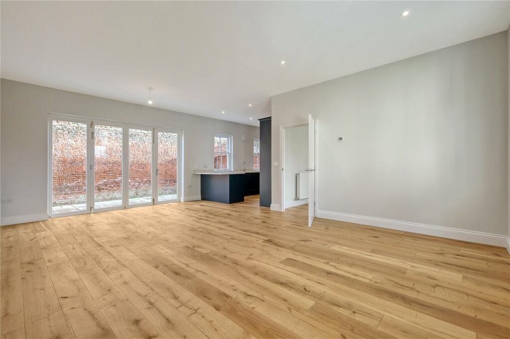 Additional property image - Brizes Park, Ongar Road, Kelvedon Hatch, Brentwood, CM15