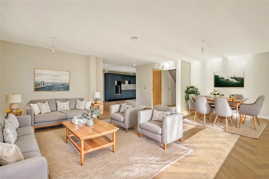 Additional property image - Hill Croft Cottages, Mole Hill Green, Takeley, Bishop's Stortford, CM22