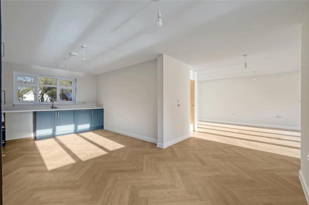 Additional property image - Hill Croft Cottages, Mole Hill Green, Takeley, Bishop's Stortford, CM22