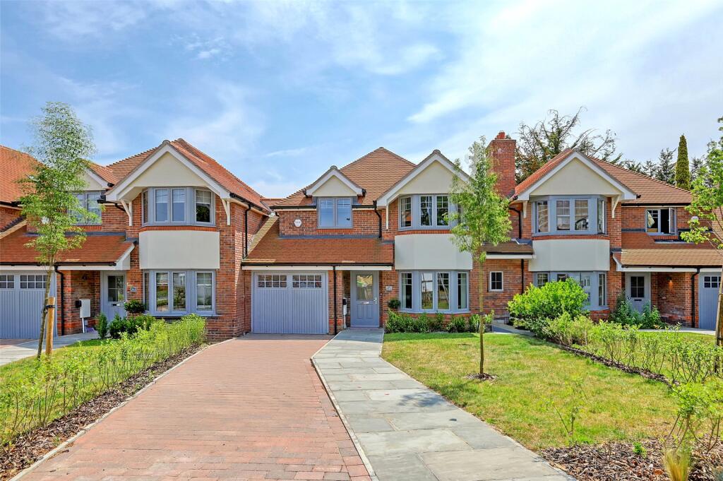Main image of property: Oakwood Terrace, 277 Ongar Road, Writtle, Chelmsford, CM1