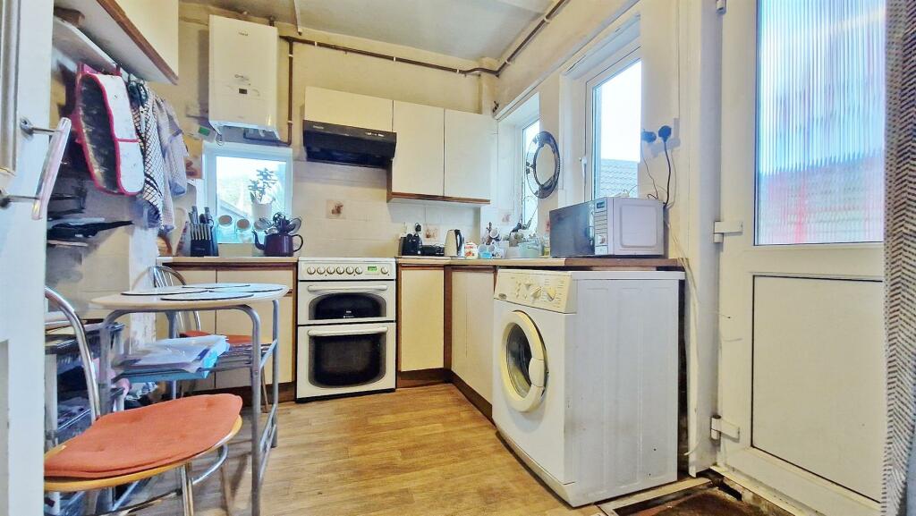 Additional property image - Churchfield Road, Walton On The Naze