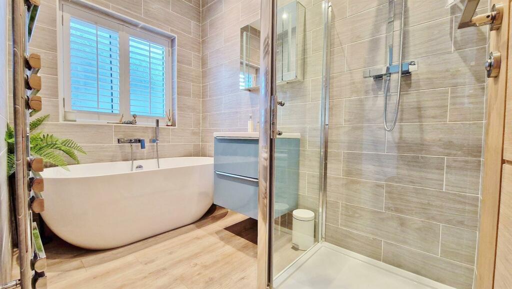 Additional property image - Beatrice Road, Walton On The Naze
