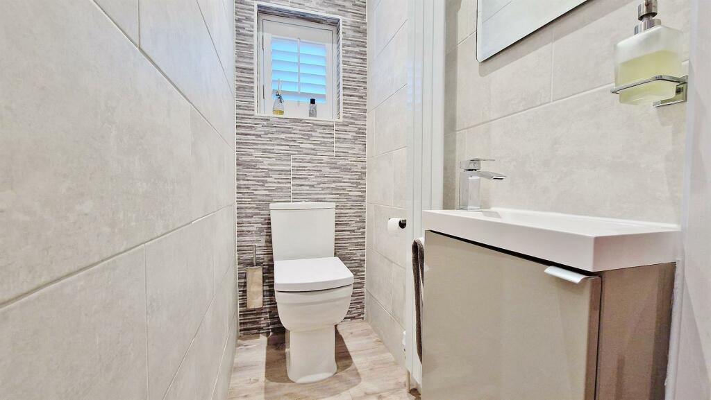 Additional property image - Beatrice Road, Walton On The Naze