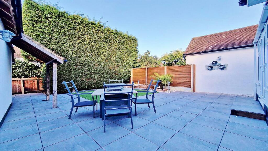 Additional property image - Beatrice Road, Walton On The Naze