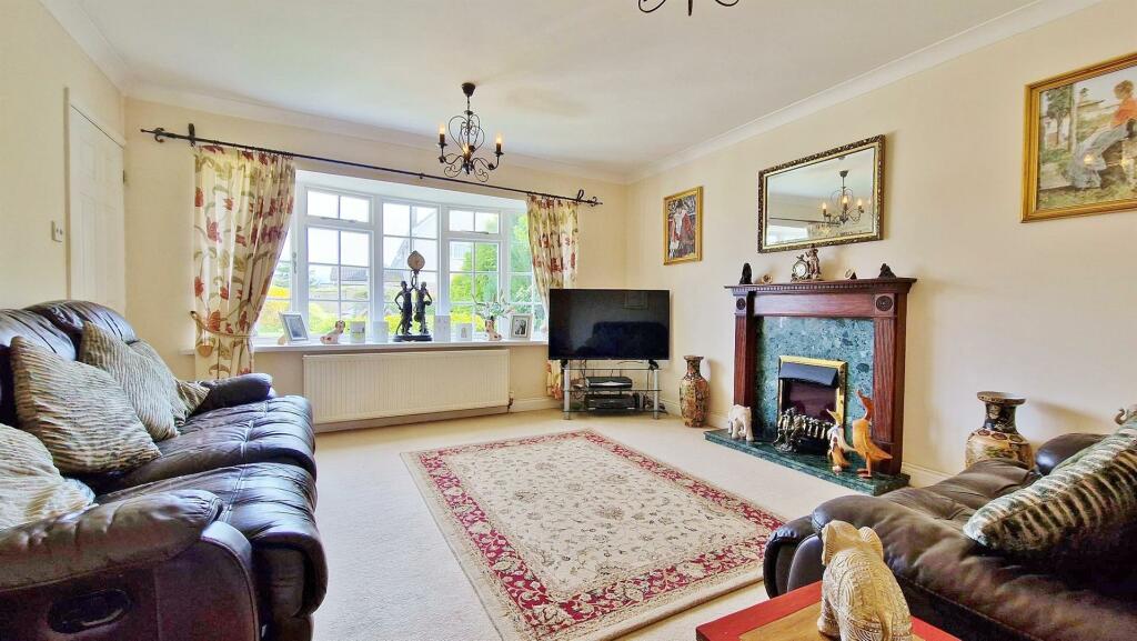 Additional property image - Briarfields, Kirby-le-Soken