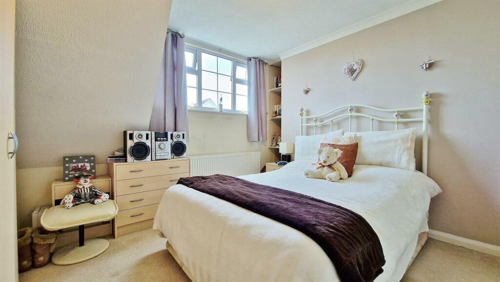 Additional property image - Briarfields, Kirby-le-Soken