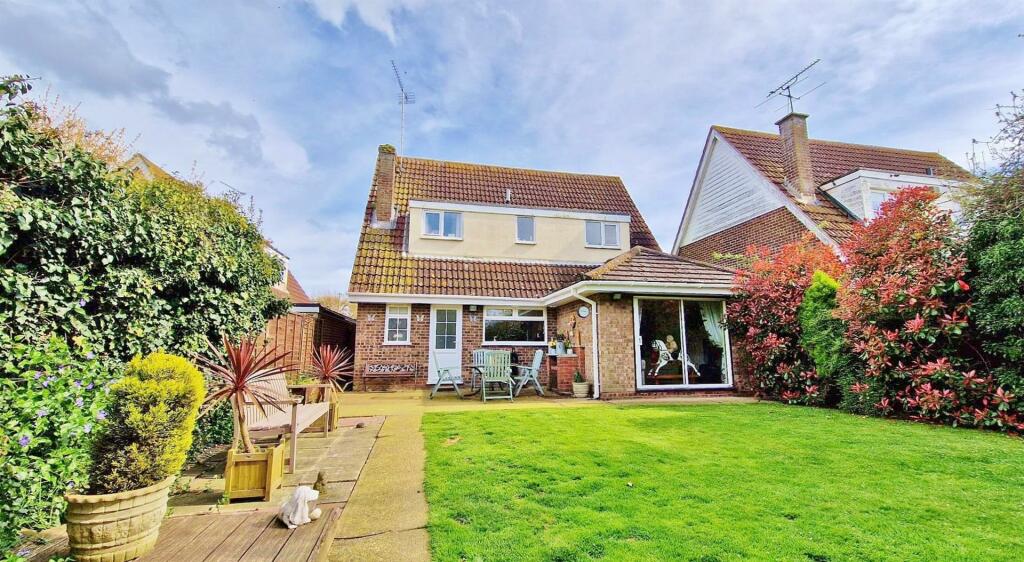 Additional property image - Briarfields, Kirby-le-Soken