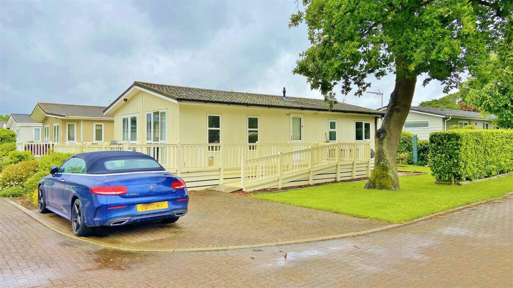 Main image of property: Orchard Close, Elm Farm Country Park, Thorpe-le-Soken