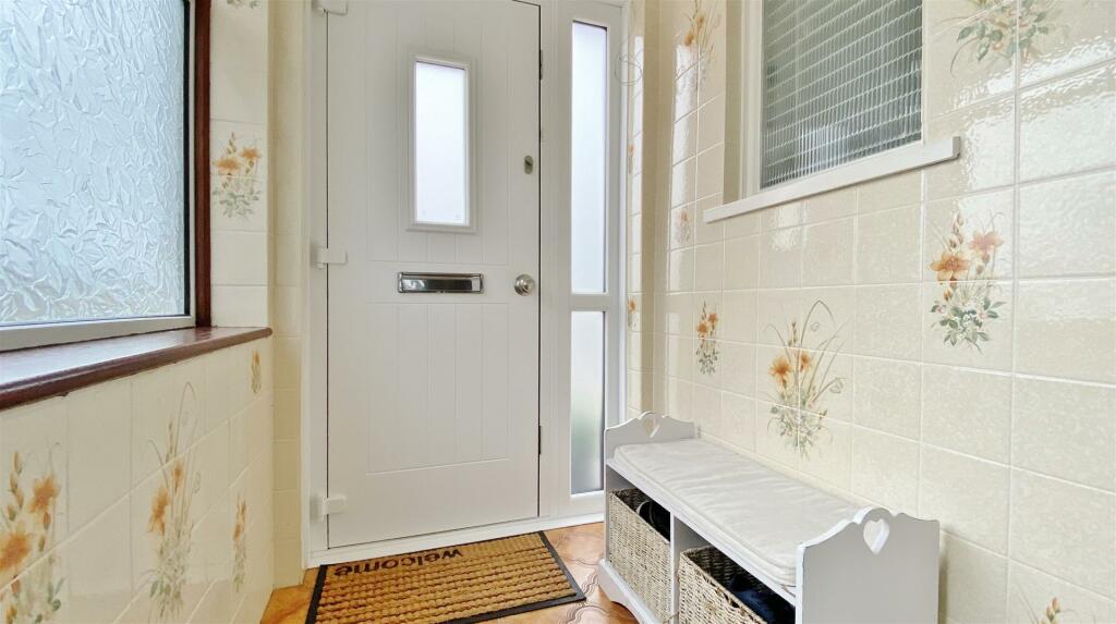 Additional property image - Hubbards Chase, Walton On The Naze