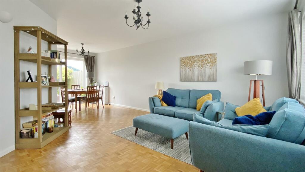 Additional property image - Hubbards Chase, Walton On The Naze