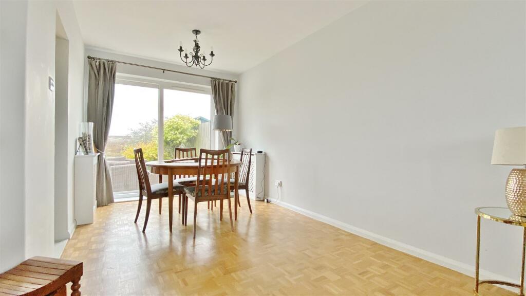 Additional property image - Hubbards Chase, Walton On The Naze