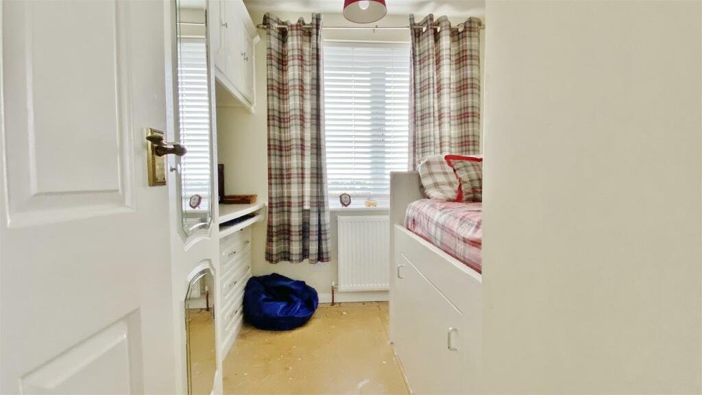 Additional property image - Hubbards Chase, Walton On The Naze