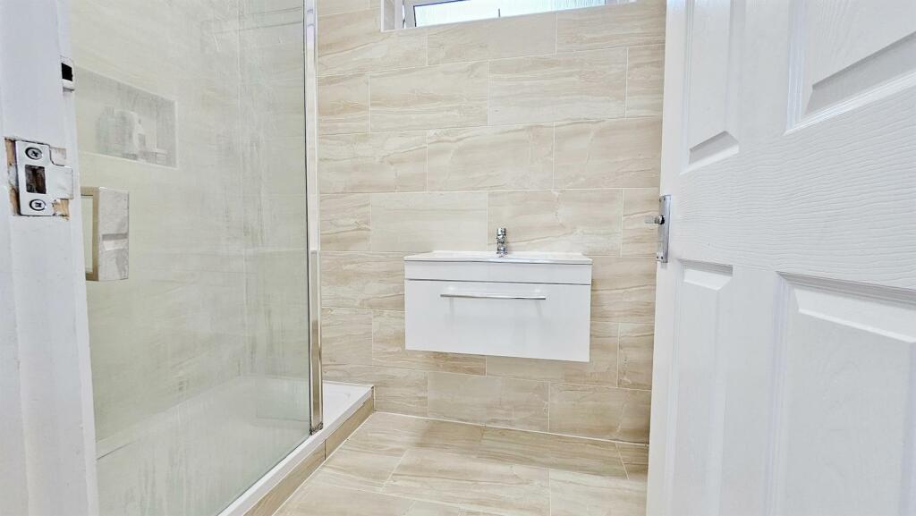 Additional property image - Hubbards Chase, Walton On The Naze