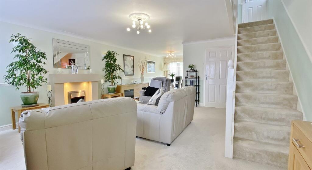 Additional property image - Vista Avenue, Kirby-Le-Soken