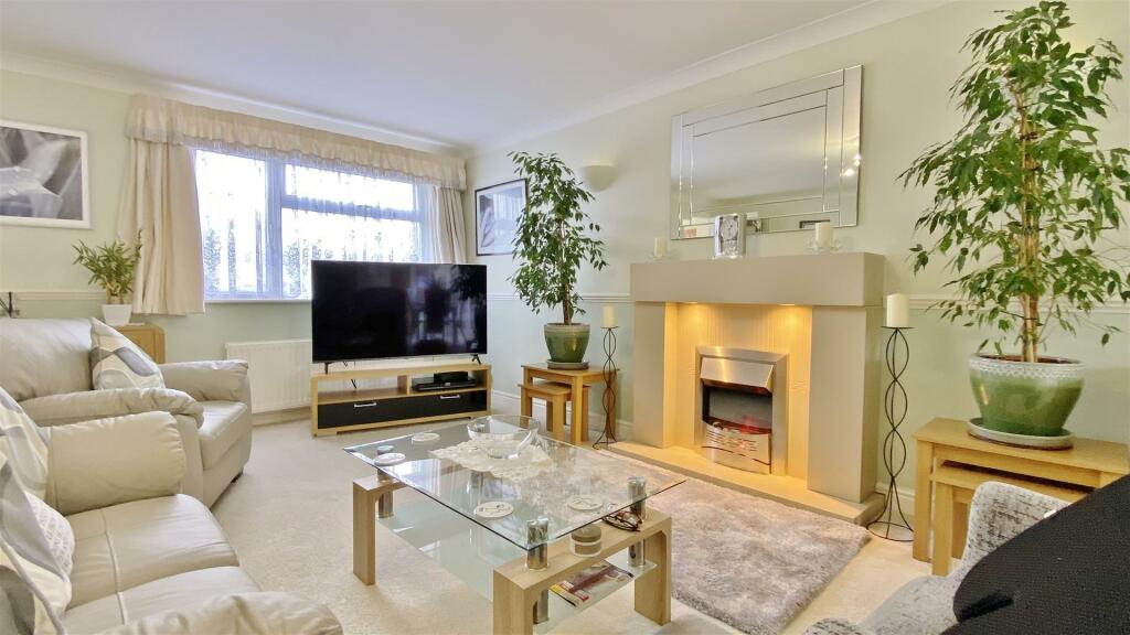 Additional property image - Vista Avenue, Kirby-Le-Soken
