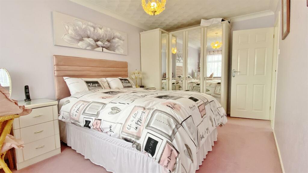 Additional property image - Vista Avenue, Kirby-Le-Soken