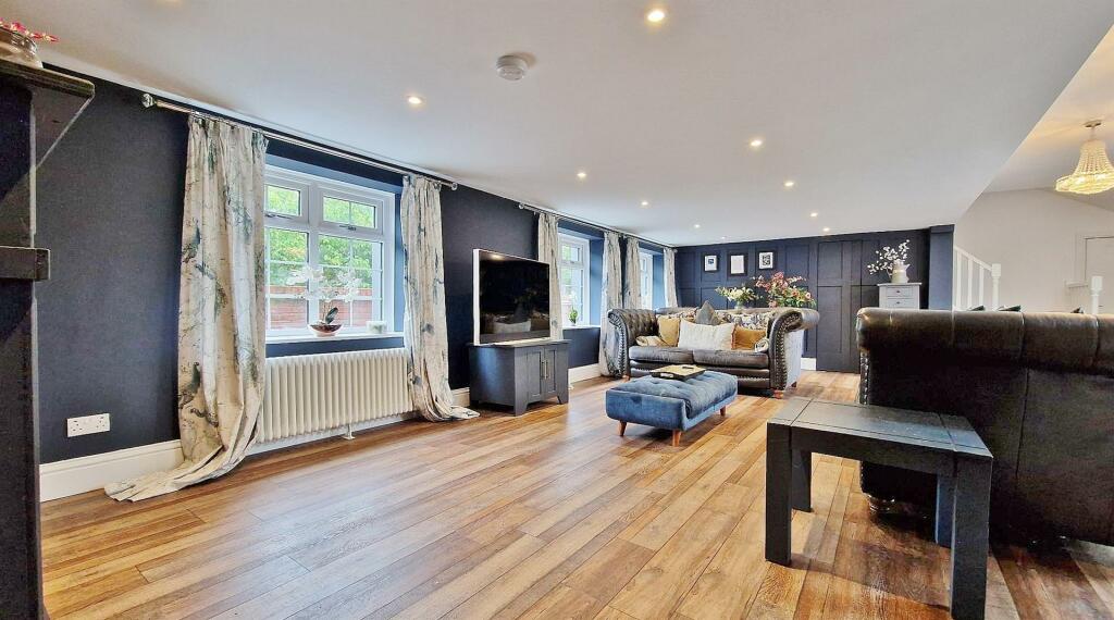 Additional property image - The Street, Kirby-Le-Soken