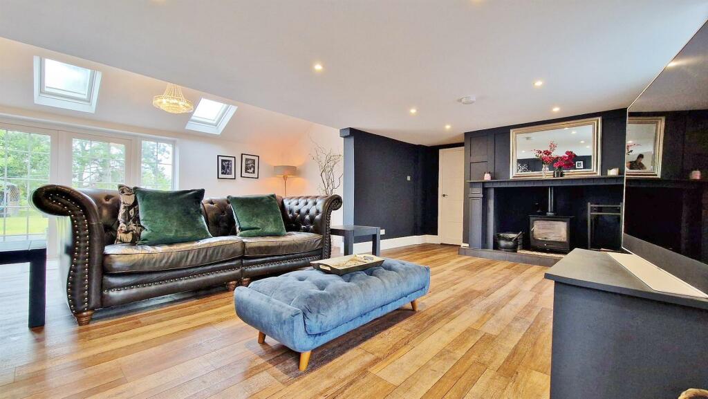 Additional property image - The Street, Kirby-Le-Soken