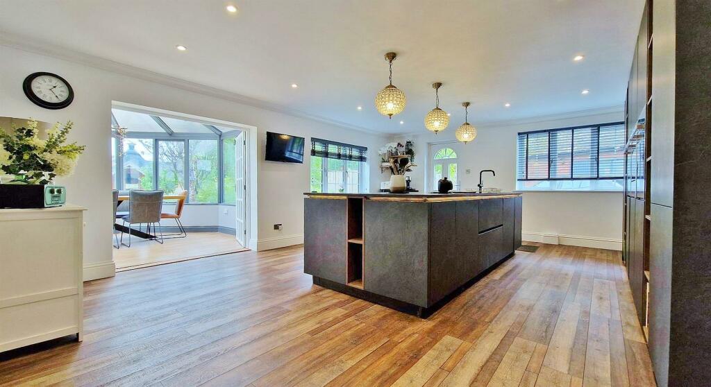 Additional property image - The Street, Kirby-Le-Soken
