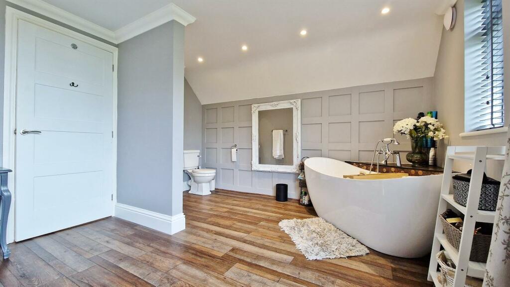 Additional property image - The Street, Kirby-Le-Soken