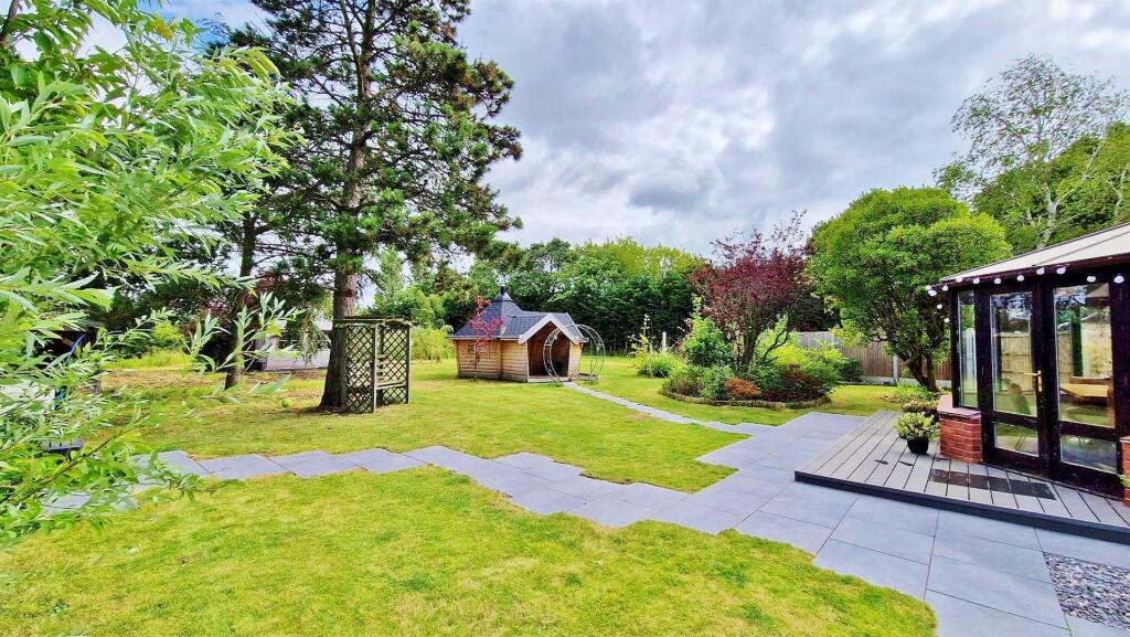 Additional property image - The Street, Kirby-Le-Soken