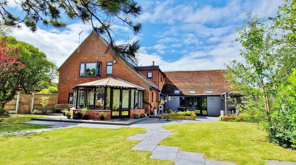Additional property image - The Street, Kirby-Le-Soken