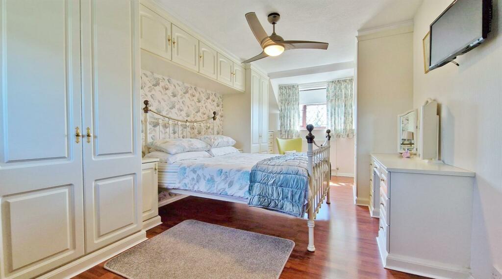 Additional property image - Thorns Way, Frinton Homelands