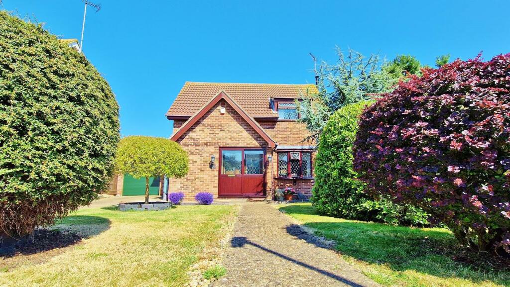 Additional property image - Thorns Way, Frinton Homelands