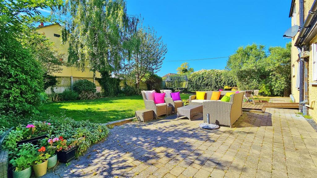 Additional property image - Walton Road, Kirby-Le-Soken, Frinton-On-Sea