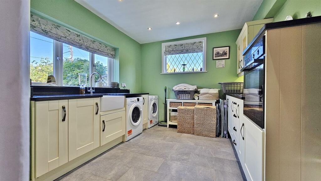 Additional property image - Walton Road, Kirby-Le-Soken, Frinton-On-Sea