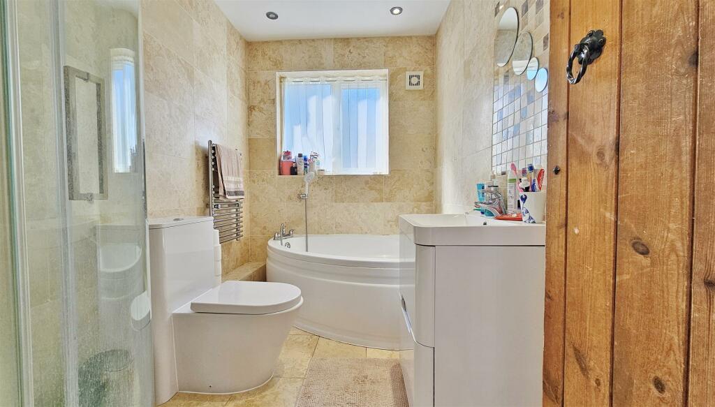 Additional property image - Walton Road, Kirby-Le-Soken, Frinton-On-Sea