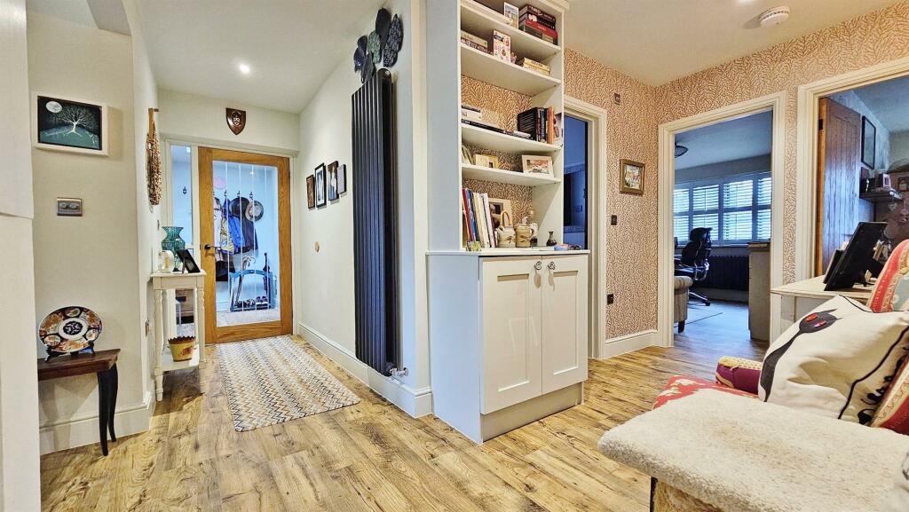 Additional property image - Harold Road, Frinton-On-Sea