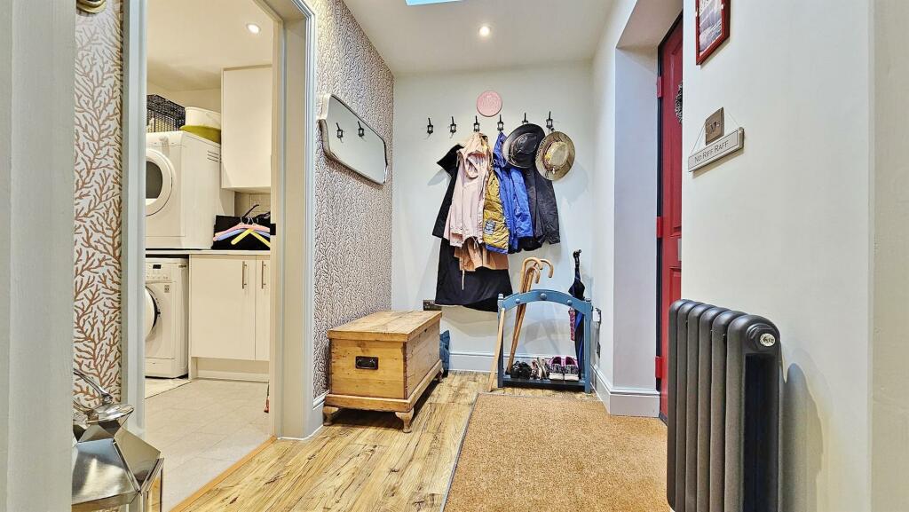 Additional property image - Harold Road, Frinton-On-Sea