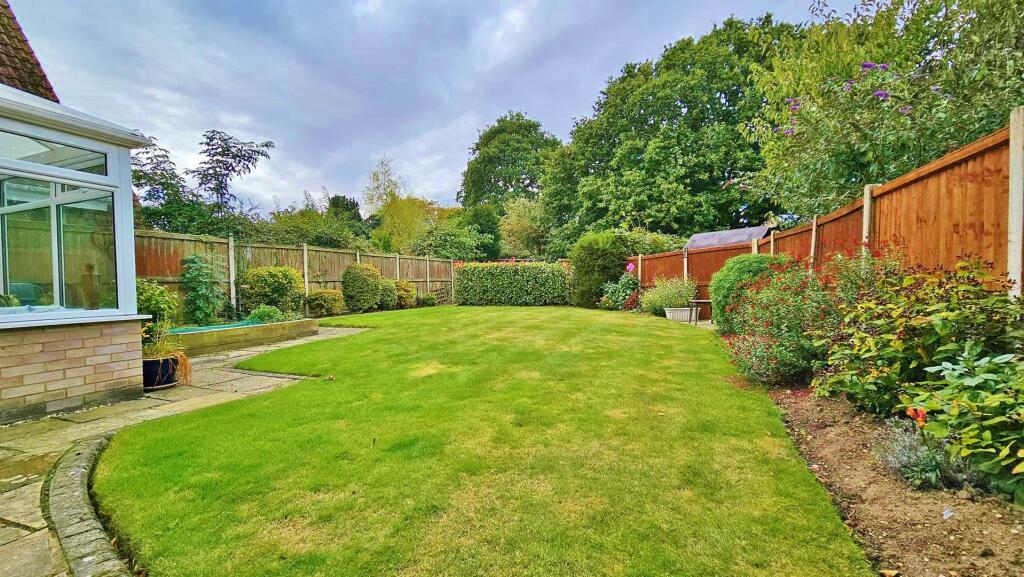 Additional property image - Briarfields, Kirby-Le-Soken