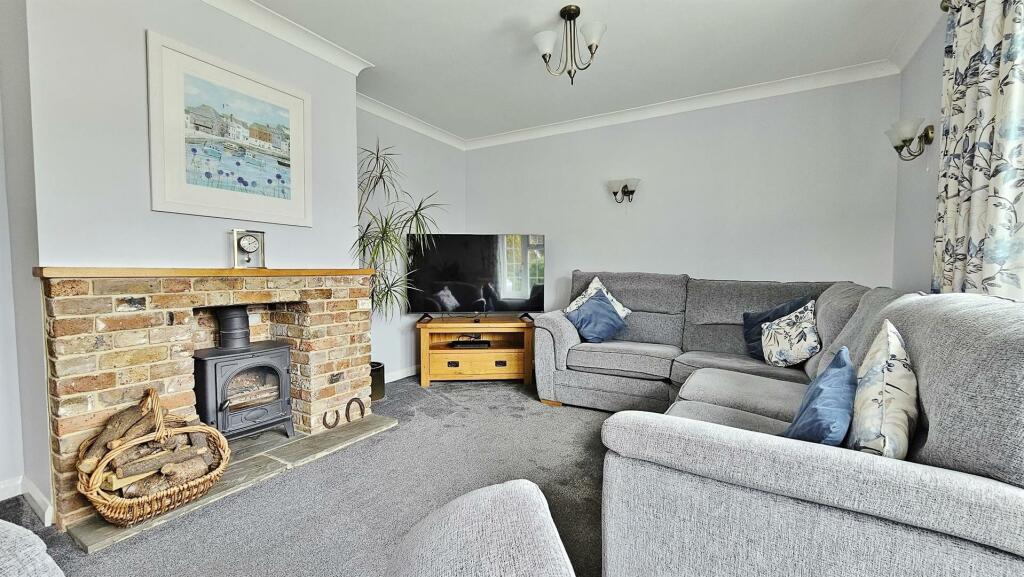 Additional property image - Briarfields, Kirby-Le-Soken