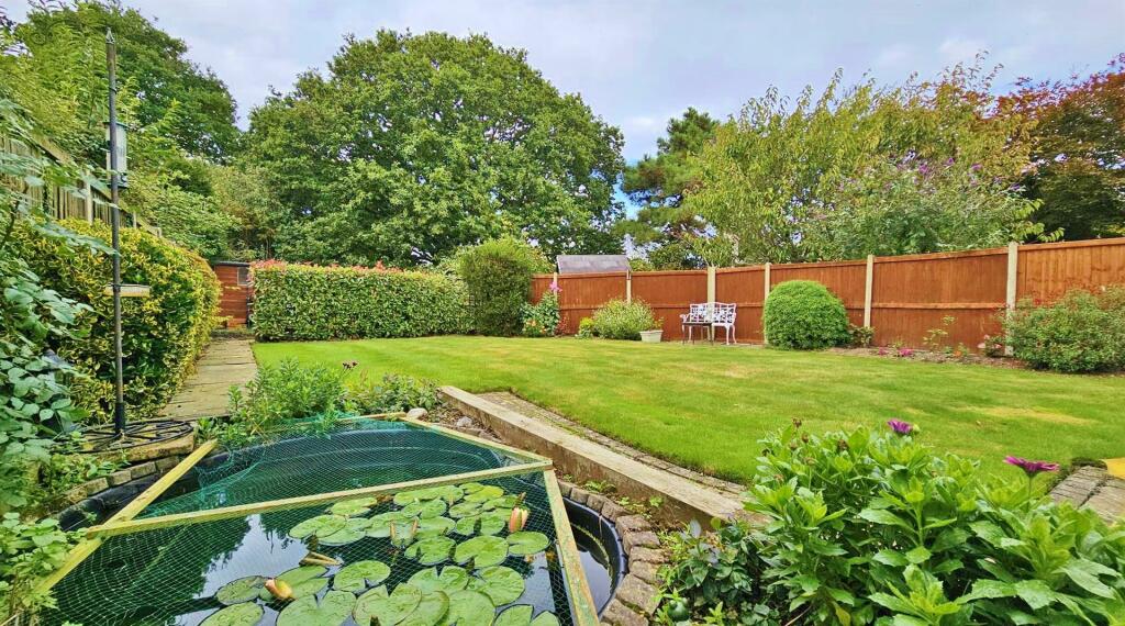 Additional property image - Briarfields, Kirby-Le-Soken