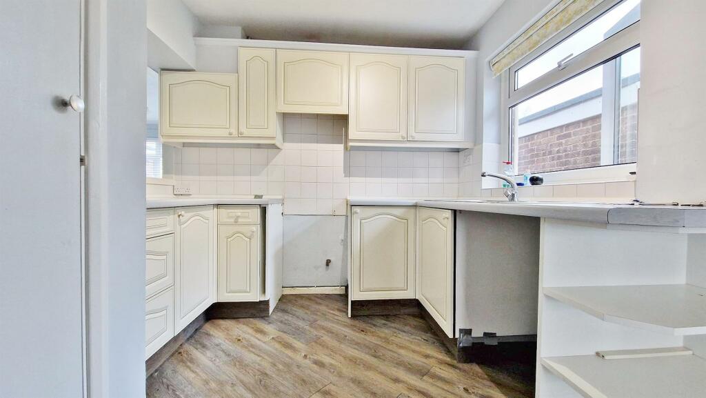 Additional property image - Garden Road, Frinton Homelands